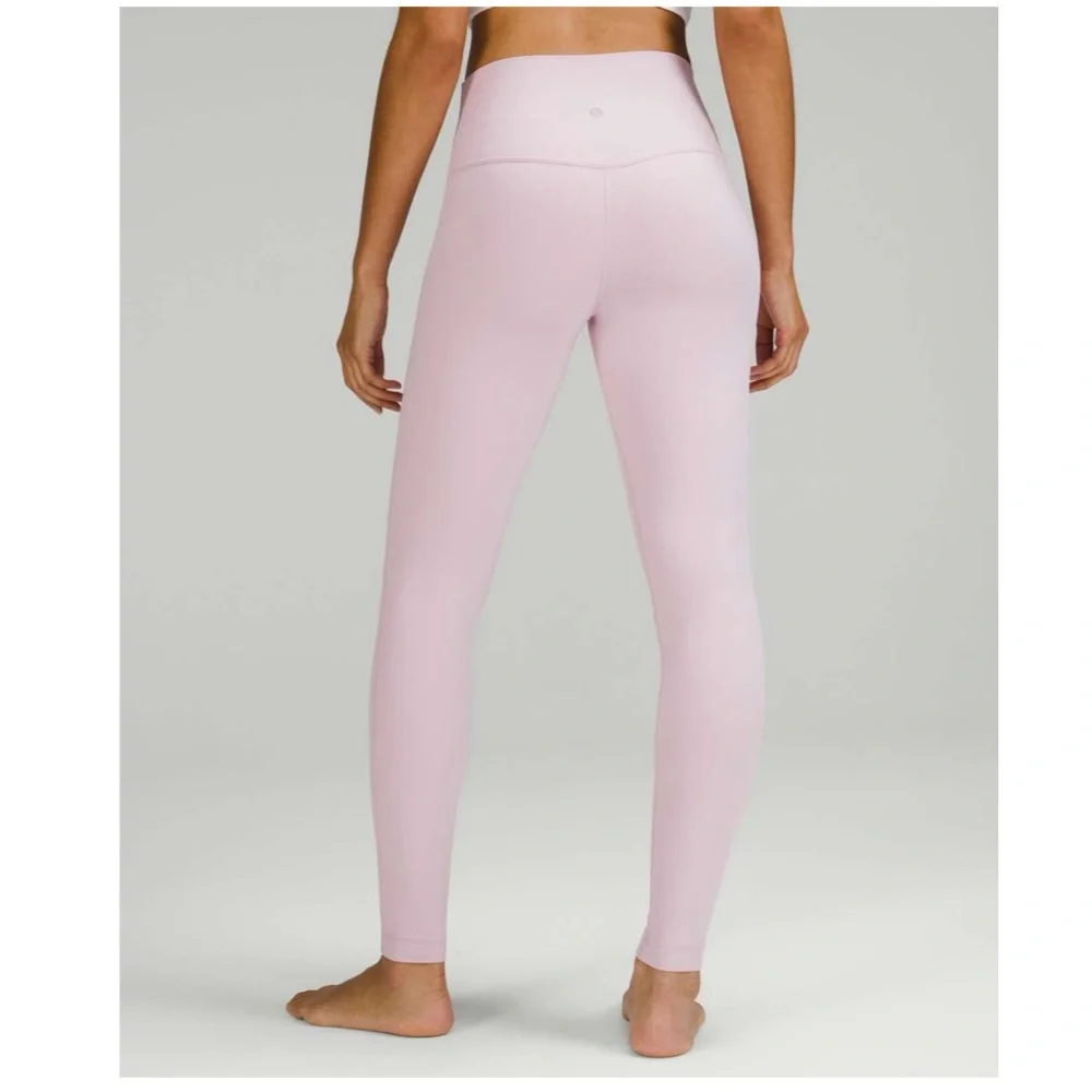 Lululemon Align High-Rise Pant 28"
Pink Peony Size 14 - Picture 2 of 16